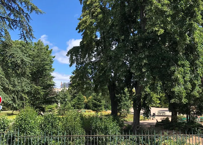 De Tourisme Parc Ξενοδοχείο με διαμερίσματα 4*